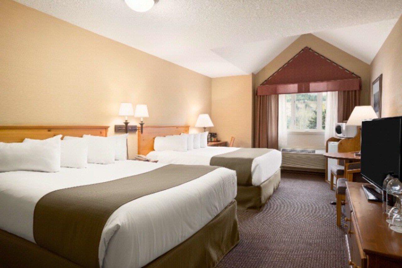 Hotel & 3*